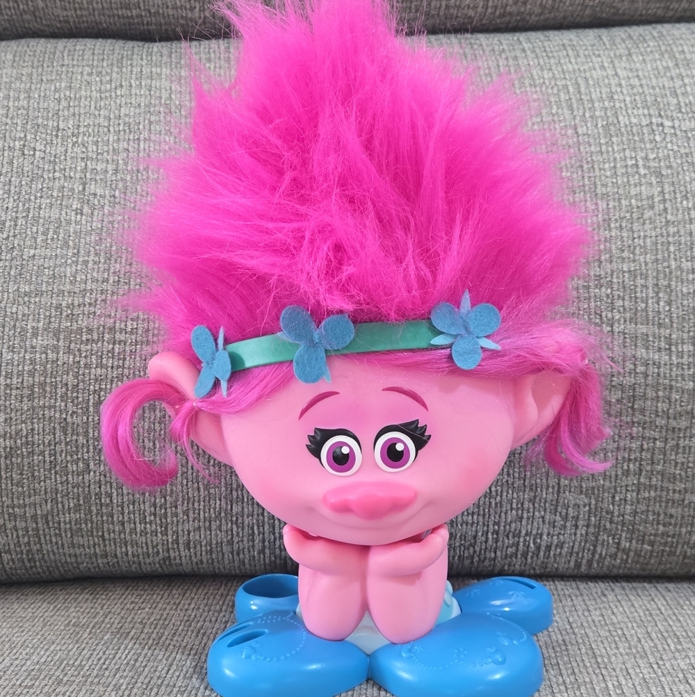 2016 Girl Troll Large Doll Dwa Styling Head Pink Poppy Styling Station Toy 12"